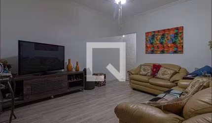 Casa à Venda - Bosque da Saúde, 3 Quartos,  137 m2