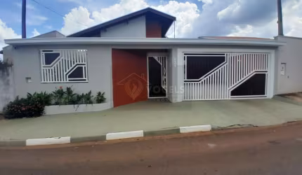 Casa Parque Residencial Imigrantes - Holambra/SP