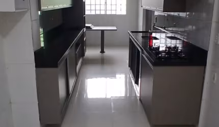 Casa com piscina Jardim universitário