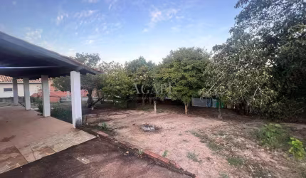 Chácara à venda em Artur Nogueira, São João dos Pinheiros, com 2 quartos, com 1010.43 m²