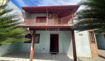 Sobrado à venda em Artur Nogueira, Centro, com 6 quartos, com 325 m²
