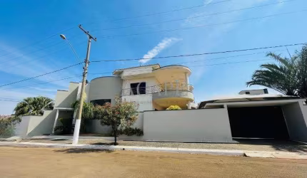 Casa à venda e para alugar em Artur Nogueira, Portal dos Manacás, com 3 quartos, com 365 m²