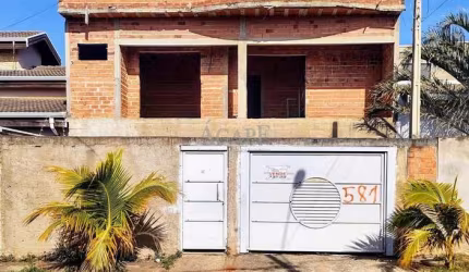 Sobrado à venda em Artur Nogueira, Parque das Flores, com 4 suítes, com 256 m²