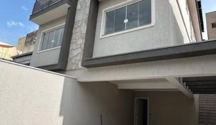 Sobrado novo á venda