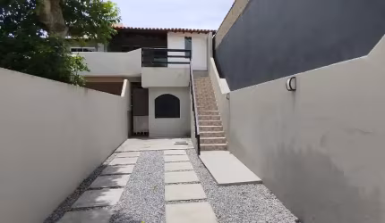 Oportunidade Imperdível! Casa Recém Reformada a 280 Mil à Vista!