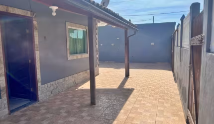 Casa linear à venda em Unamar – Cabo Frio