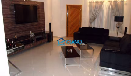 Sobrado com 3 dormitórios à venda, 350 m² por R$ 1.690.000