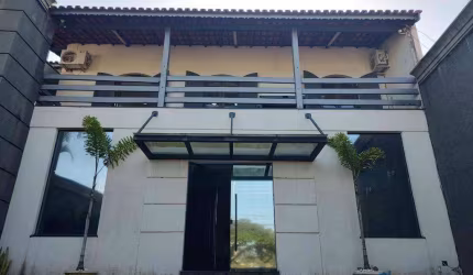 Sobrado à venda, 320 m² por R$ 2.000.000,00 - Cidade Satélite - Atibaia/SP