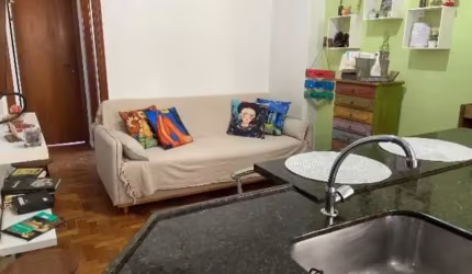 Apartamento conjugado no Flamengo