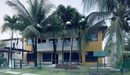 5 SUÍTES MAIS GABINETE - COND. FECHADO - PRÓXIMO A PRAIA - CAMPO DE FUTEBOL E DE VÔLEI - PISCINA