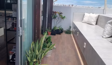 COBERTURA DUPLEX COM PISCINA PRIVATIVA, SENDO 4/4, REVERTIDA PARA 3 SUÍTES, NASCENTE