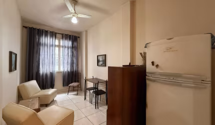Kitnet apartamento para quem valoriza localização Pitangueiras Guarujá SP
