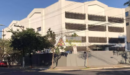 Aluga-se Galpão com Escritórios (aprox. 2.300m²) para ocupação monousuário – Barra Funda