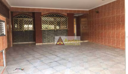 Sobrado com 3 dormitórios para alugar, 140 m² por R$ 3.633,00/mês - Bortolândia - São Paulo/SP