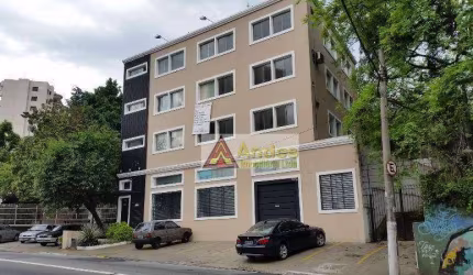 Prédio de 890m², 4 pavimentos, 8 vagas- Venda- Santana
