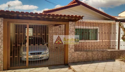 Casa térrea de 190,00 mts² com 3 dormitórios à venda, por R$ 735.000 - Vila Irmãos Arnoni - São Paulo/SP