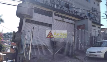 Predio com aptos e salões para renda