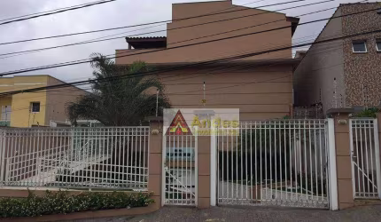 Sobrado em condominio fechado de 158m², 3 dorm. 1 suite, 2 vagas- Venda- Imirim