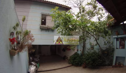 Ótimo Sobrado de 256,00 mts² com 3 dormitórios à venda, por R$ 1.042.000 - Vila Irmãos Arnoni - São Paulo/SP