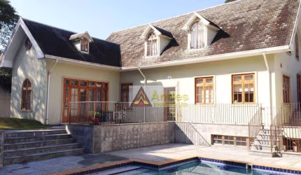 Casa Térrea Bairro com segurança 24 hrs Piscina Quintal Espaço Gourmet à venda, 550 a/t 250m² por R$ 3.500.000 - Conjunto dos Bancários  SP