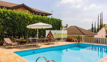 Casa Térrea Pronta p/ Morar 4 dormitórios 1 Suíte Piscina Aquecimento Solar 10 vgs à venda 900 m² a/ter 454 m² a/c R$ 3.250.000,00- Jardim Floresta SP