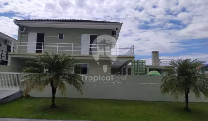 Sobrado com Piscina para Locação Temporada Atami Sul, PONTAL DO PARANA - PR