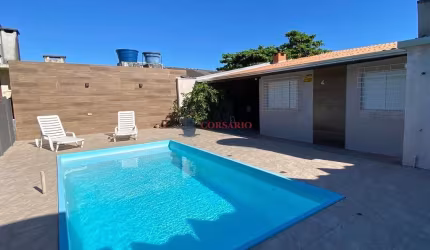 Casa 3 quartos e piscina 50 metros da praia Grajaú