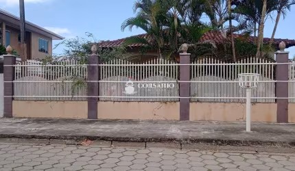 Casa a 150 metros da praia de Ipanema pontal
