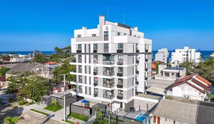 Cobertura duplex com vista mar em Matinhos-PR