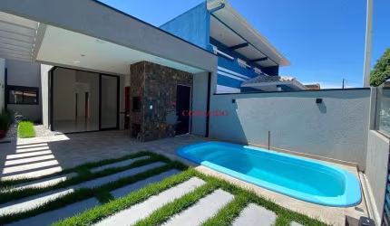 Casa com piscina 3 quartos á 100m do mar Ipanema