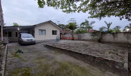 Casa próximo ao mar em Matinhos PR