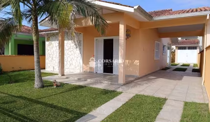 Residência com amplo terreno a venda no Atami Sul