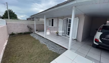 Casa com amplo terreno em região de moradores