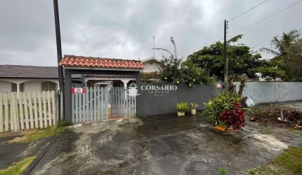 Casa com 4 quartos a 250m do mar na Praia Grande