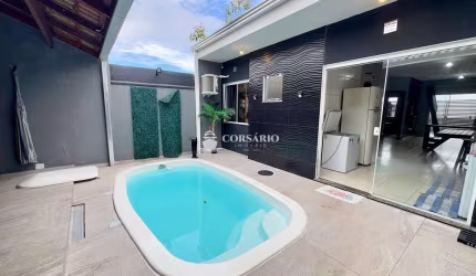 Casa com 2 quartos e piscina Praia de Leste PR