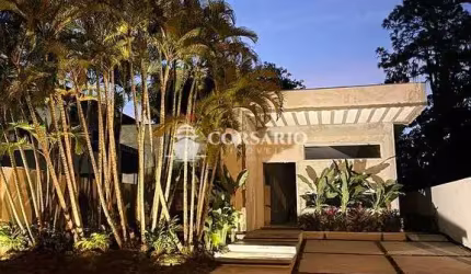 Casa com piscina no Balneário Atami