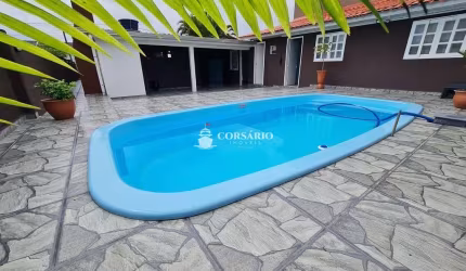 Casa com piscina a venda em Shangri-lá