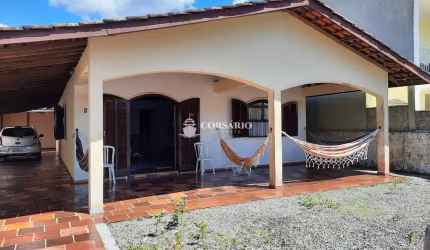 Casa 3 dormitórios próxima do mar Ipanema