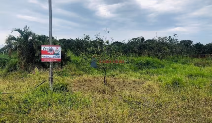 Terreno na rodovia em Shangri-lá