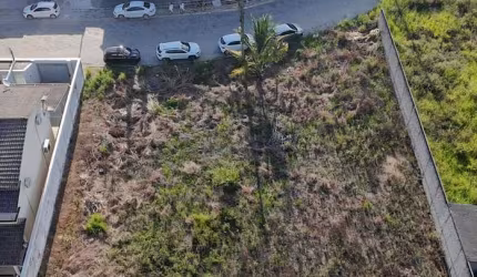 Terreno amplo ideal para empreendimentos imobiliários em Eunápolis