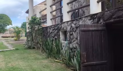 Casa no condomínio xurupita