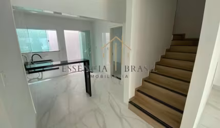 OPORTUNIDADE EXCELENTE – Casa Duplex Nova
