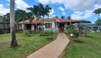 EXCELENTE CHÁCARA com 6.427 m² de área verde, em Cassange, divisa de Salvador e Lauro de Freitas
