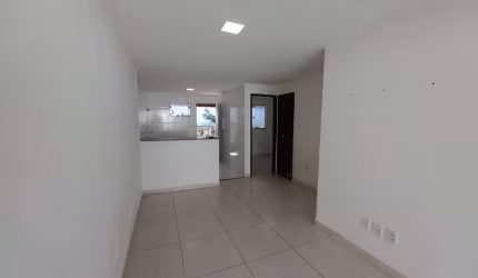 ÓTIMA CASA em Village 2 quartos, próximo a Praia de Ipitanga