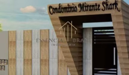 Condomínio Encantador e Sofisticado, 4/4 sendo uma Suíte com varanda, próximo da praia.