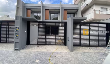 Casa Alto Padrão com Amplo Terreno nos Fundos no Costa e Silva