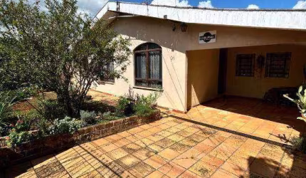 Casa com 4 dormitórios à venda, 131 m² por R$ 400.000,00 - Trianon - Guarapuava/PR