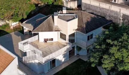 Sobrado com 3 dormitórios à venda, 230 m² por R$ 1.800.000,00 - Santa Cruz - Guarapuava/PR