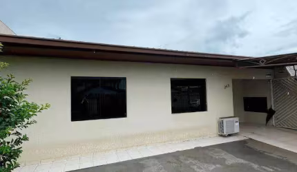 Casa com 3 dormitórios à venda, 140 m² por R$ 400.000,00 - Boqueirão - Guarapuava/PR