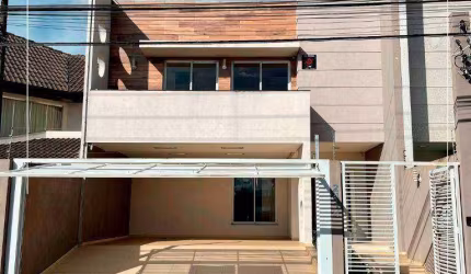 Sobrado próximo da Prefeitura com 200,00m2 (02 vagas de garagem)